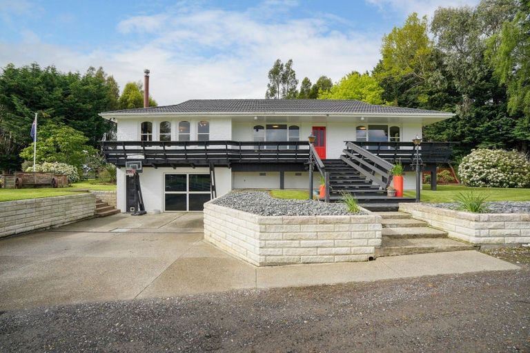 Photo of property in 339 Oteramika Road, Seaward Bush, Invercargill, 9871