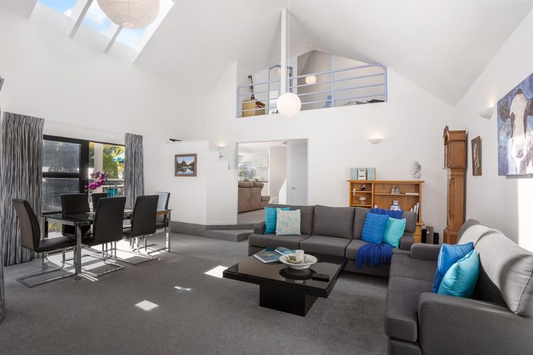 Photo of property in 1/28 Alexander Street, Cockle Bay, Auckland, 2014