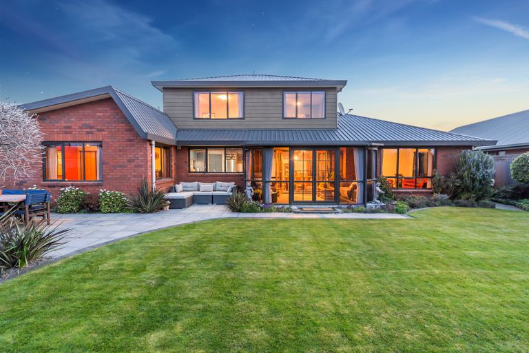 Photo of property in 19 Tivoli Place, Bishopdale, Christchurch, 8053