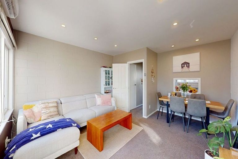 Photo of property in 2/6-8 Keys Street, Elderslea, Upper Hutt, 5018