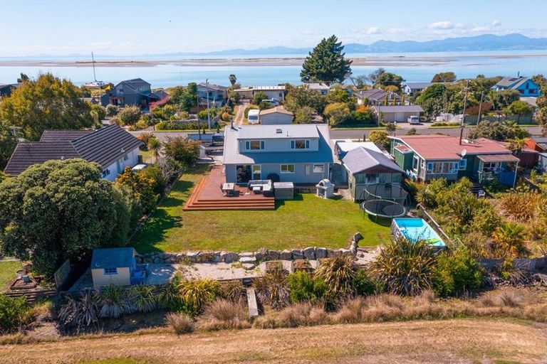 Photo of property in 74 Trewavas Street, Motueka, 7120