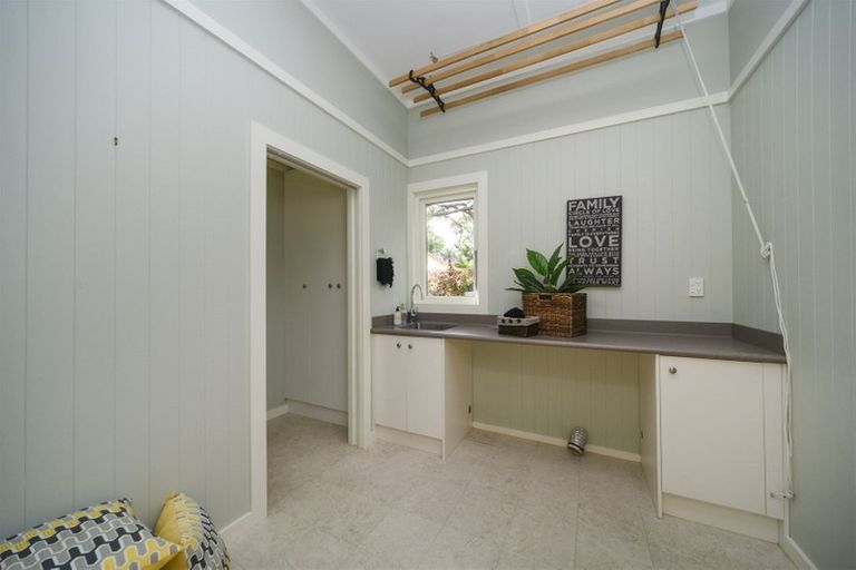 Photo of property in 12 Margaret Street, Roslyn, Palmerston North, 4414