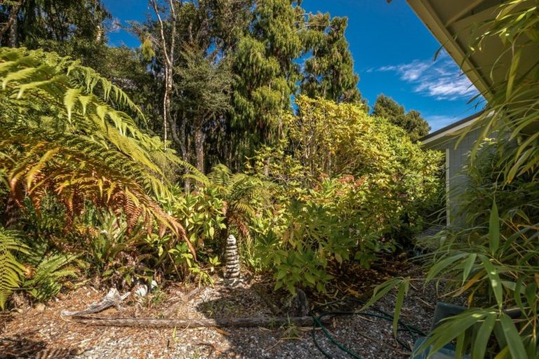 Photo of property in 17 Fairburn Place, Charleston, Cape Foulwind, 7892