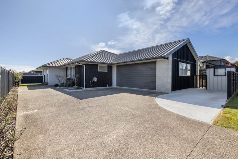 Photo of property in 6 Turnbridge Street, Pyes Pa, Tauranga, 3112
