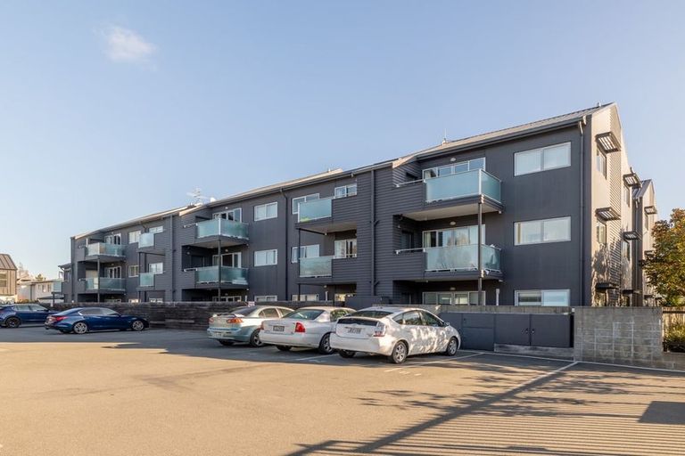 Photo of property in Salisbury Park, 12/226g Salisbury Street, Christchurch Central, Christchurch, 8013