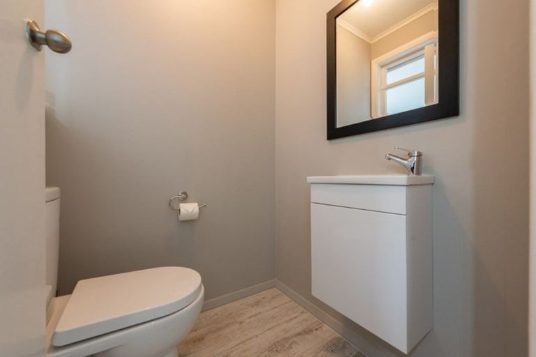 Photo of property in 46 Donovan Road, Paraparaumu Beach, Paraparaumu, 5032