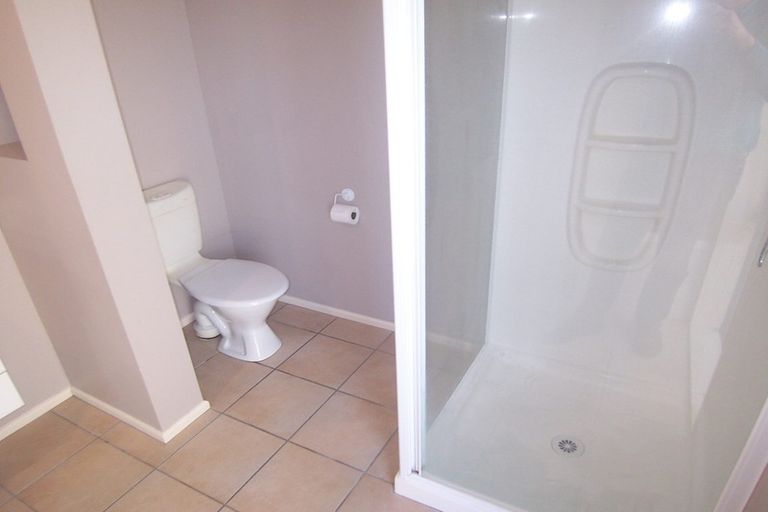 Photo of property in 32 Shearwater Drive, Woolston, Christchurch, 8023