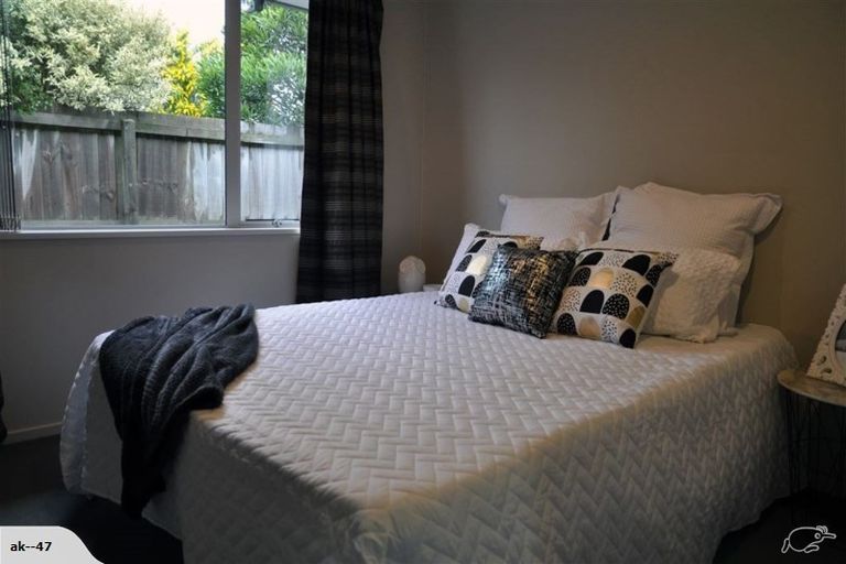 Photo of property in 9 Joe Burns Place, Wigram, Christchurch, 8042