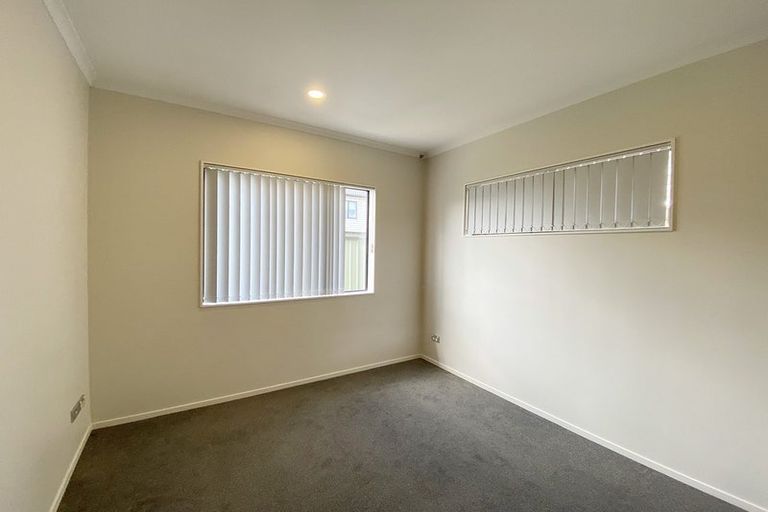 Photo of property in 31 Carrickdawson Drive, Flat Bush, Auckland, 2019