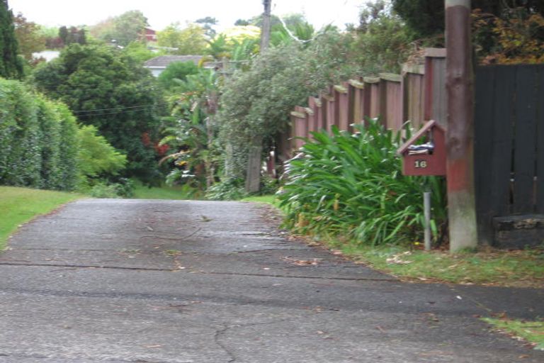 Photo of property in 12 Tirimoana Road, Te Atatu South, Auckland, 0602