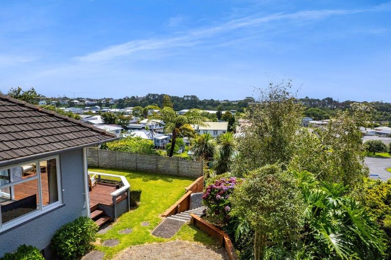 Photo of property in 29 Queens Road, Glen Avon, New Plymouth, 4312