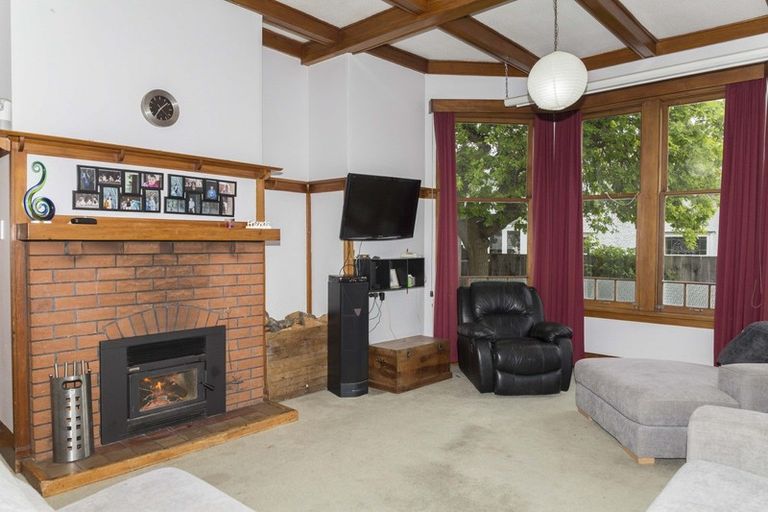 Photo of property in 36 Gordon Street, Dannevirke, 4930