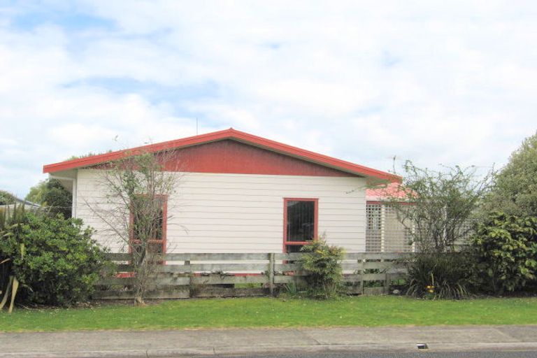 Photo of property in 17 Impala Place, Whitianga, 3510