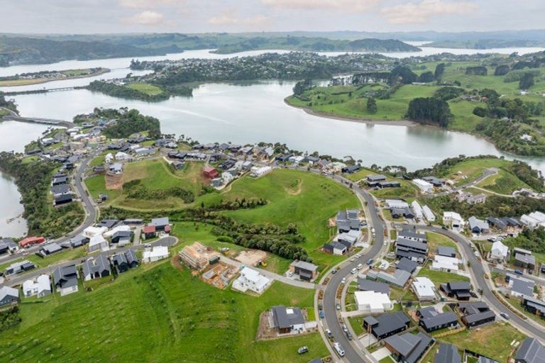 Photo of property in 1 Koromiko Lane, Raglan, 3225