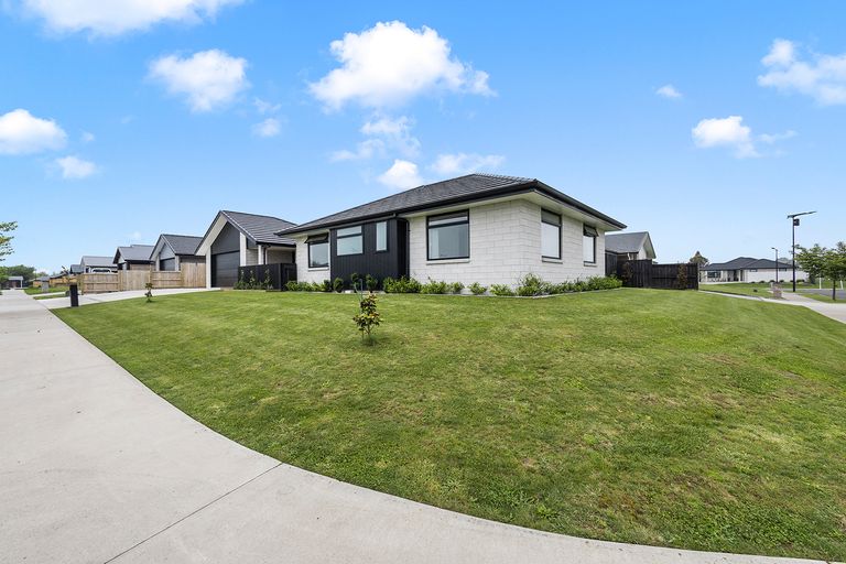 Photo of property in 2 Batham Drive, Matamata, 3400