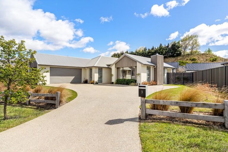 Photo of property in 3 Oxfordshire Avenue, Lower Shotover, Queenstown, 9304