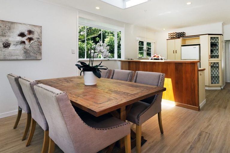 Photo of property in 35 Beach Valley Road, Piha, New Lynn, 0772