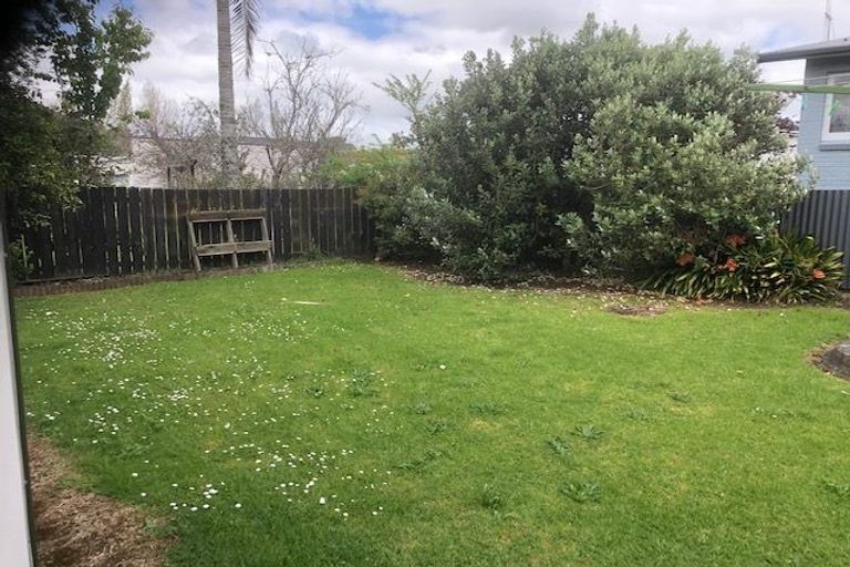 Photo of property in 2 North Street, Woodhill, Whangarei, 0110
