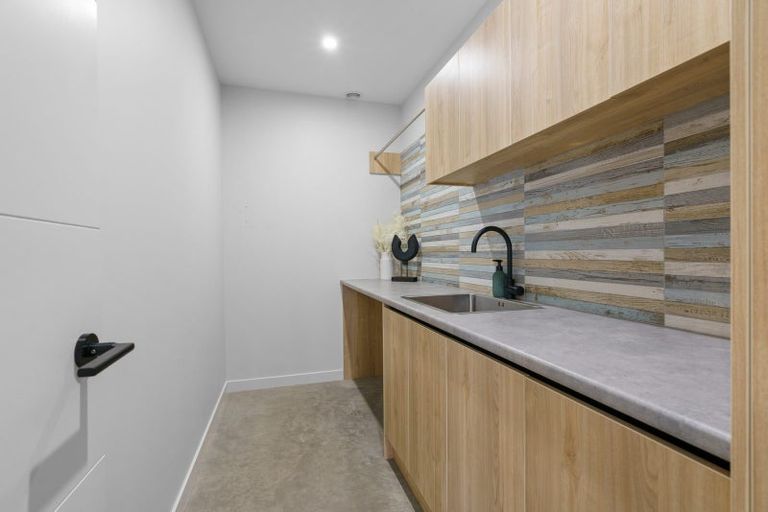 Photo of property in 20 Clifford Close, Leamington, Cambridge, 3432