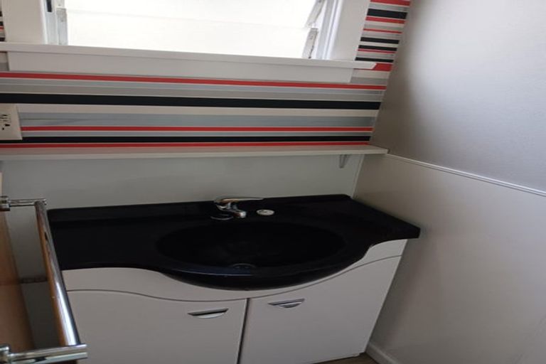 Photo of property in 15a Mary Street, Turnbull Thomson Park, Invercargill, 9810