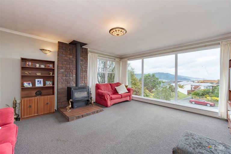 Photo of property in 42 Sunshine Crescent, Kelson, Lower Hutt, 5010