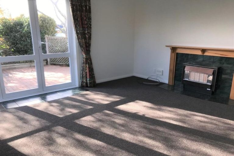 Photo of property in 10 Union Street, Merrilands, New Plymouth, 4312