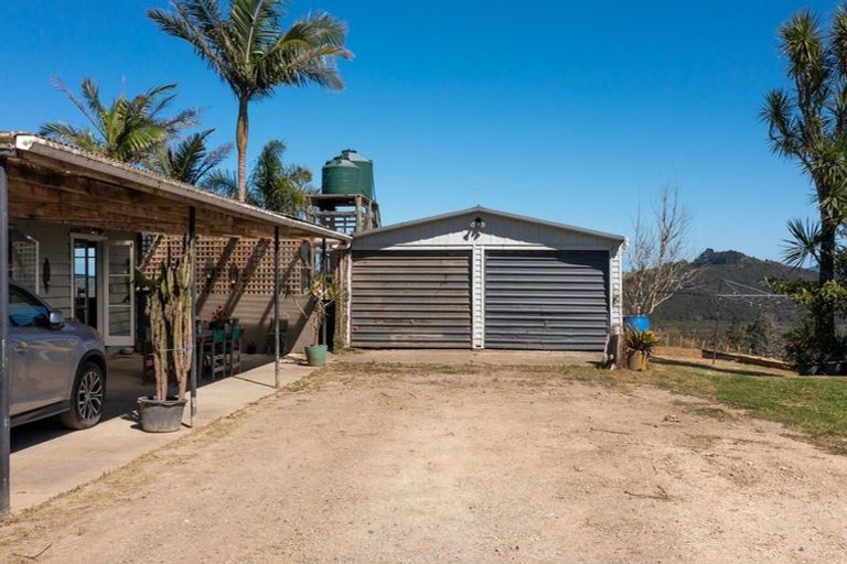 Photo of property in 15 Karuhiruhi Road, Oue, Kaikohe, 0473