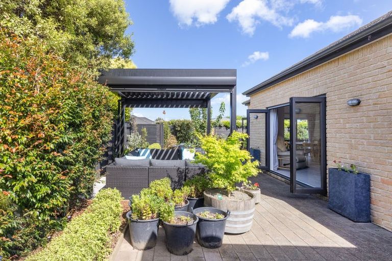 Photo of property in 2 Georgia Grove, Paraparaumu, 5032