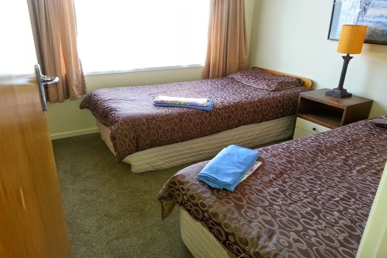 Photo of property in 1/34 Walton Street, Red Beach, 0932