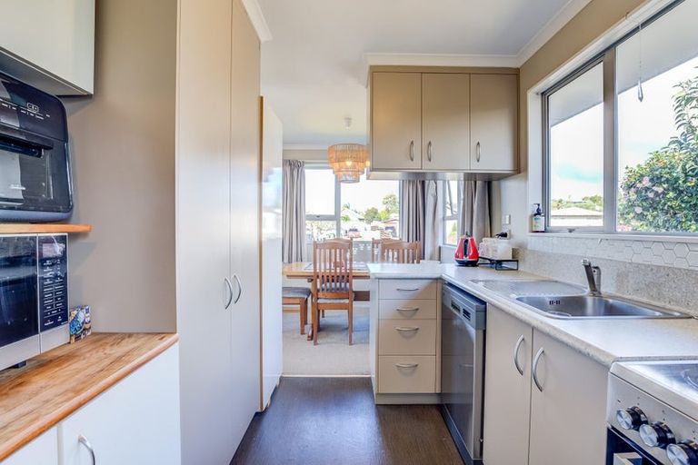 Photo of property in 8 Blomfield Street, Nawton, Hamilton, 3200