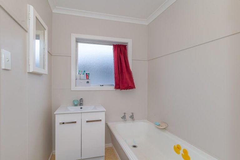 Photo of property in 11 Vogel Street, Shannon, 4821