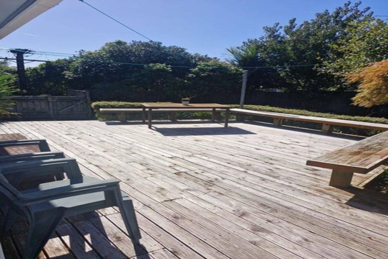 Photo of property in 2 Shortland Street, Lower Vogeltown, New Plymouth, 4310