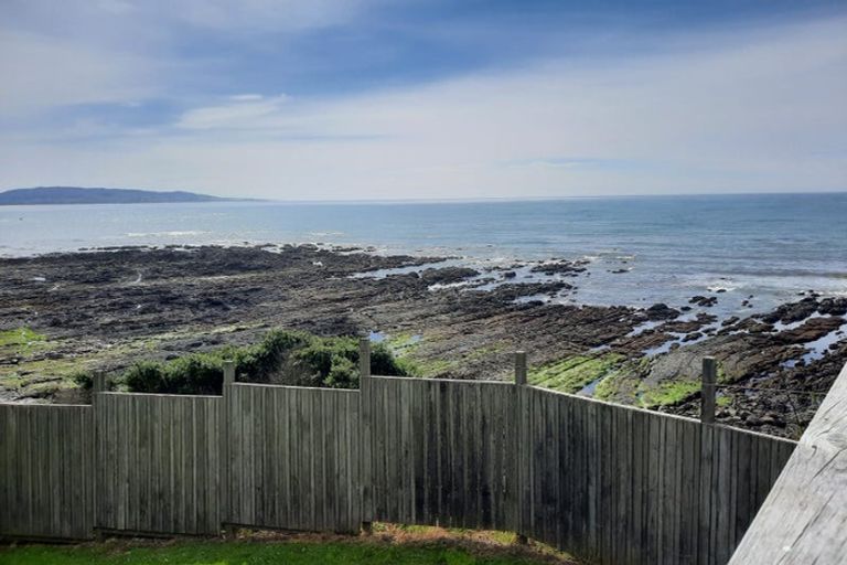 Photo of property in 3 Esplanade, Kaka Point, 9271