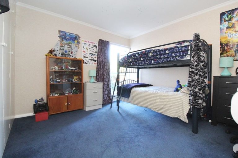 Photo of property in 1 Price Street, Waimate, 7924