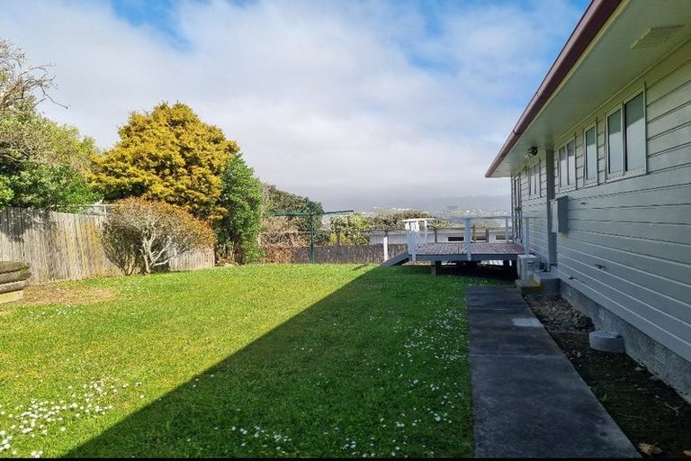 Photo of property in 7 Finn Place, Titahi Bay, Porirua, 5022