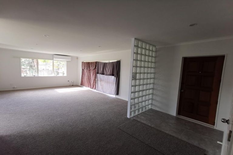 Photo of property in 33 Princeton Parade, Albany, Auckland, 0632