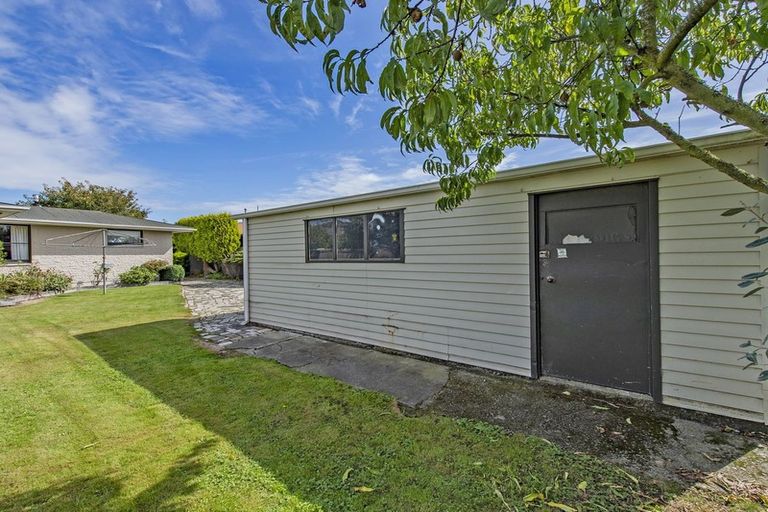 Photo of property in 55 Oriana Crescent, Hornby, Christchurch, 8042