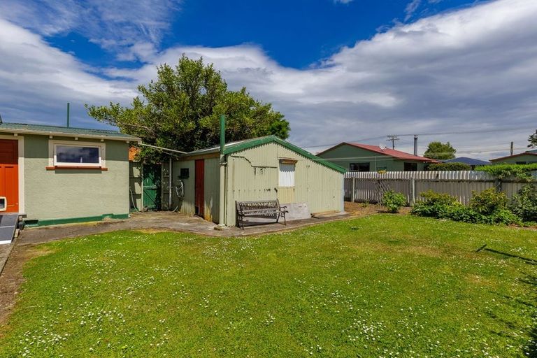 Photo of property in 63 Parsonage Road, Waimate, 7924