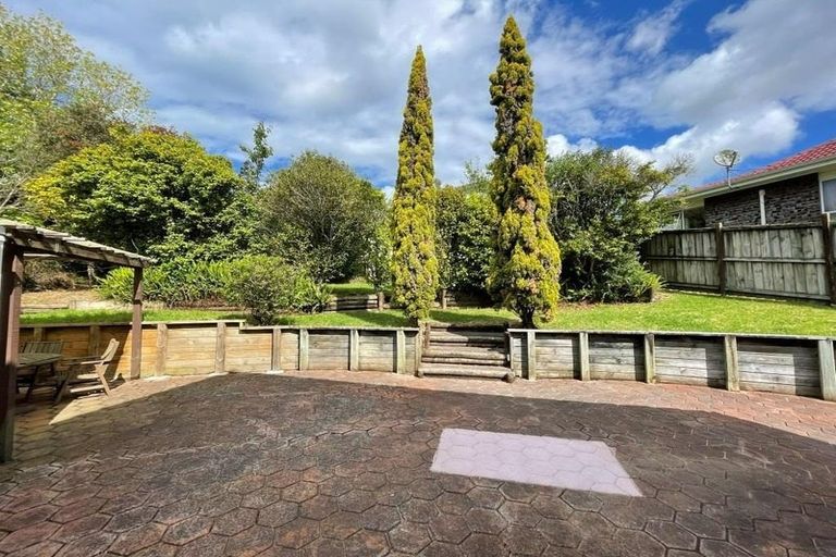 Photo of property in 1/17 Weetman Drive, Browns Bay, Auckland, 0630