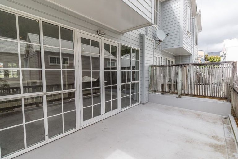 Photo of property in 156 Tinakori Road, Thorndon, Wellington, 6011