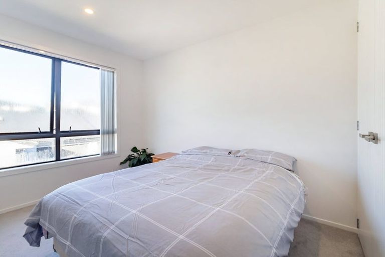 Photo of property in 145 Astley Avenue, New Lynn, Auckland, 0600