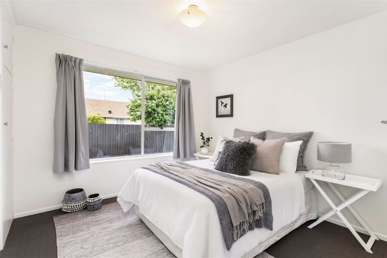 Photo of property in 361 Main North Road, Redwood, Christchurch, 8051