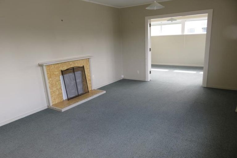 Photo of property in 7 Stephen Street, Johnsonville, Wellington, 6037