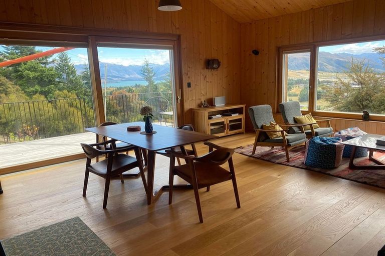 Photo of property in 5 Weatherall Close, Wanaka, 9305