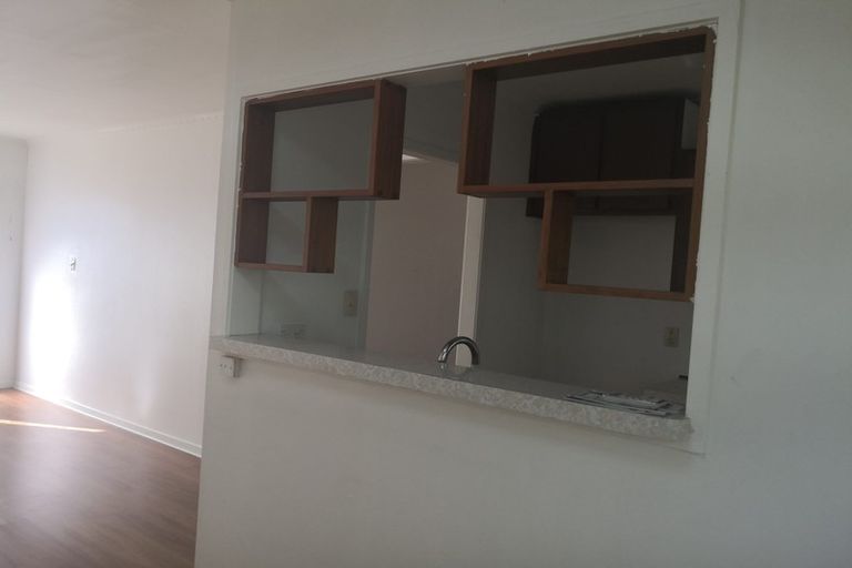 Photo of property in 1/454 East Coast Road, Windsor Park, Auckland, 0630