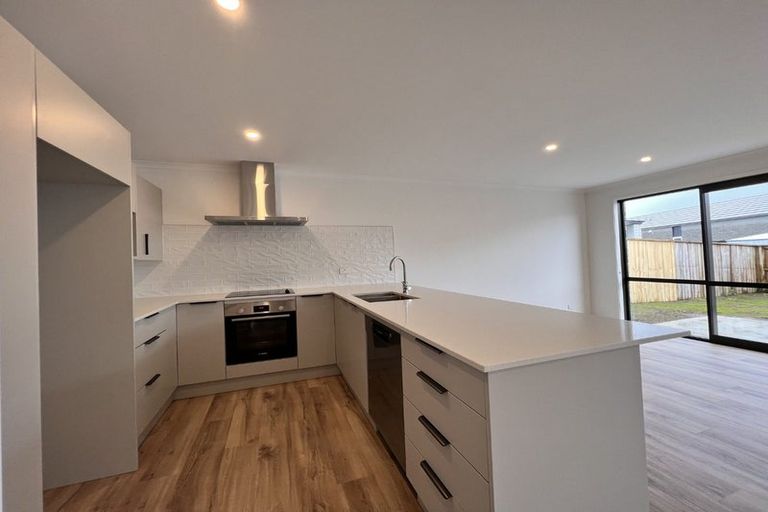 Photo of property in 8 Steppe Drive, Ramarama, 2579