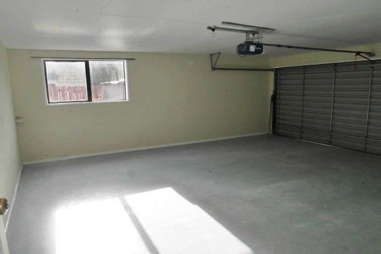 Photo of property in 16 Siska Place, Upper Riccarton, Christchurch, 8041