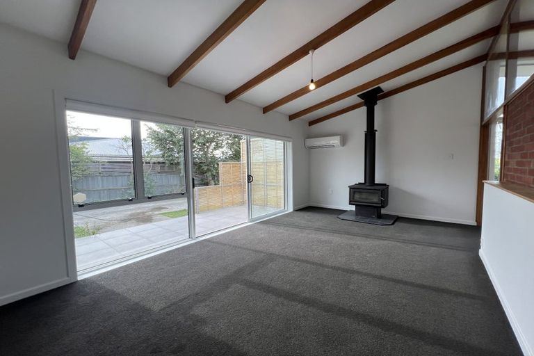 Photo of property in 6 Rowan Avenue, Aranui, Christchurch, 8061