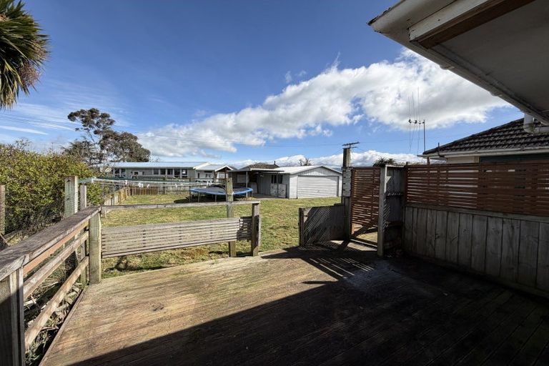 Photo of property in 16 Robertshawe Crescent, Dannevirke, 4930