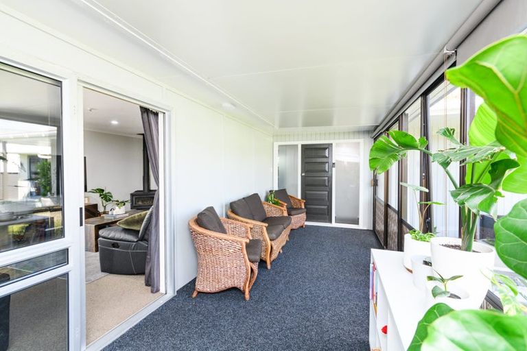Photo of property in 16 Lane Place, Awapuni, Palmerston North, 4412